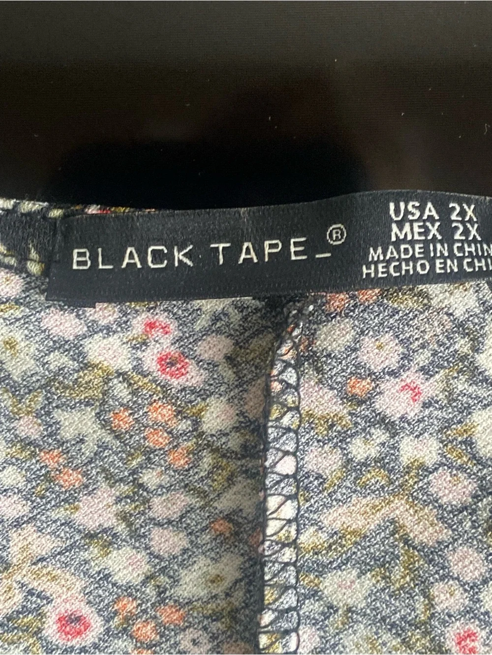 Black Tape Micro Floral Short Sleeve Button Front Blouse with Knotted Hem. 2X.